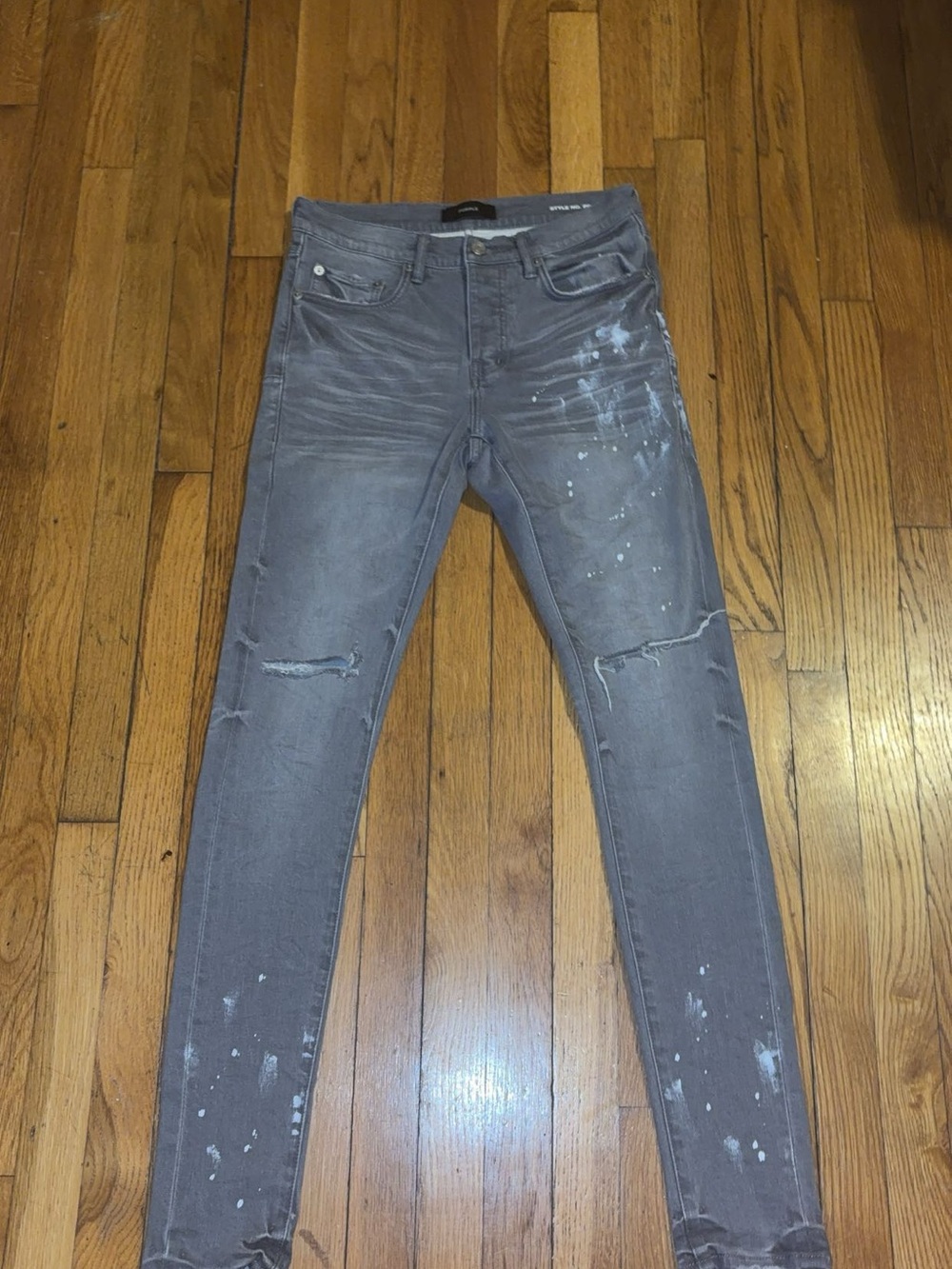 Men's Skinny Distressed Gray Jeans with Paint-Splatter Detail